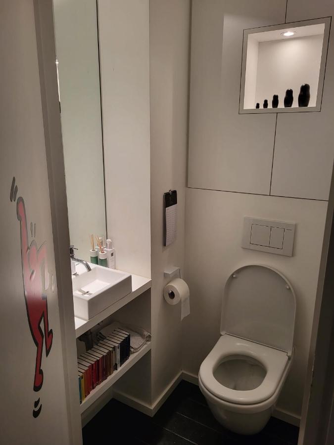 האלה Gezellige Moderne Woning Met Zwemvijver מראה חיצוני תמונה